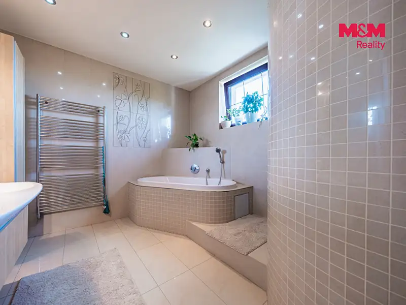 Prodej rodinného domu 275 m², pozemek 1714 m², Psáry – náhled fotky 3