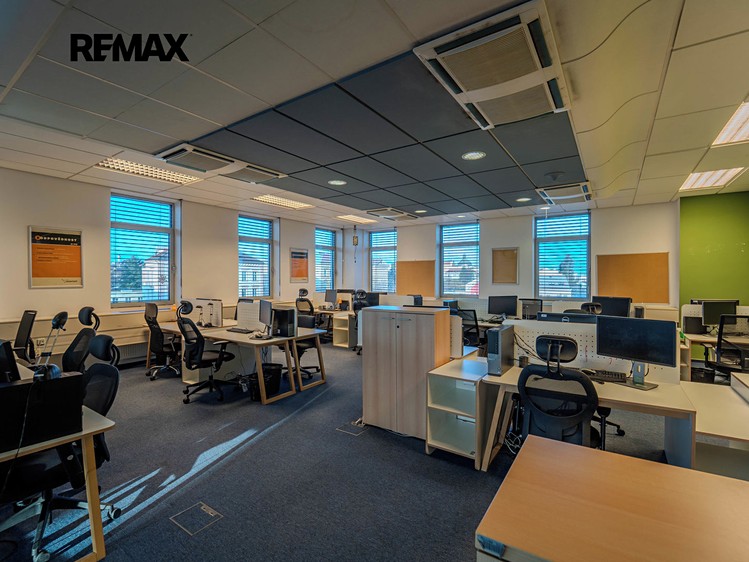 Pronájem komerčního prostoru, 540 m² (10 z 28)