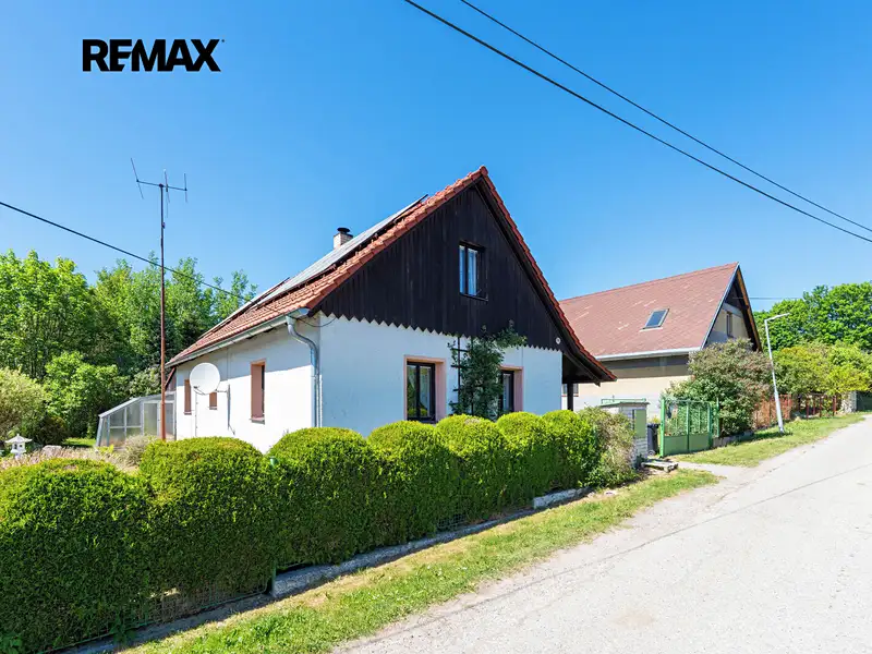 Prodej rodinného domu 90 m², pozemek 583 m², Horní Planá – náhled fotky 3