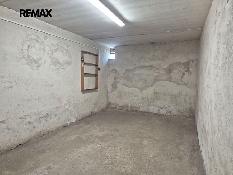 Нерухомість на продаж, 17 м² (10 з 21)