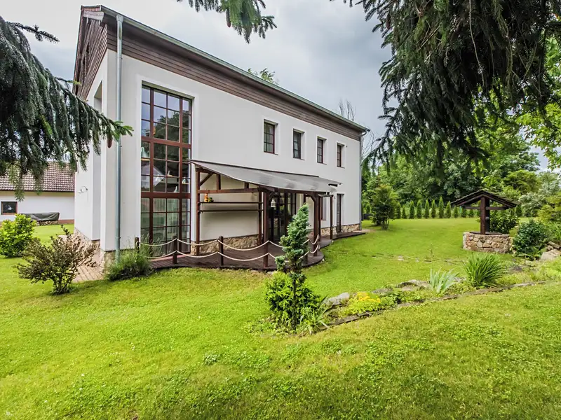 Prodej vícegeneračního domu 420 m², pozemek 1540 m², Struhařov – náhled fotky 2