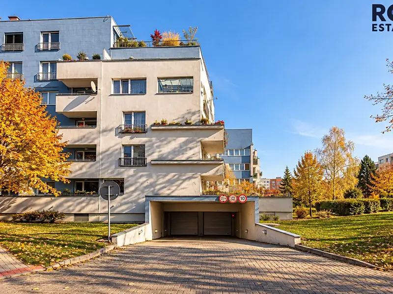 Pronájem bytu 2+kk 57 m², Praha – náhled fotky 2