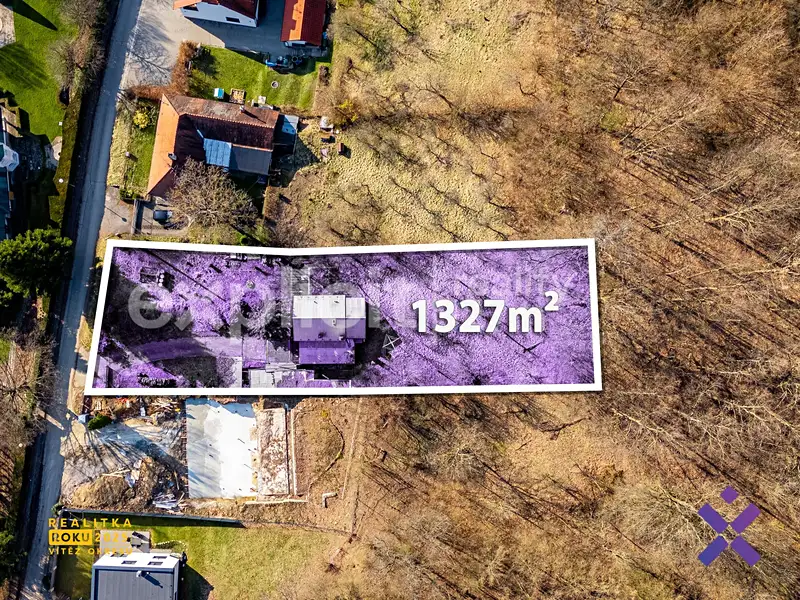 Prodej stavebního pozemku 1327 m², Zlín – náhled fotky 2