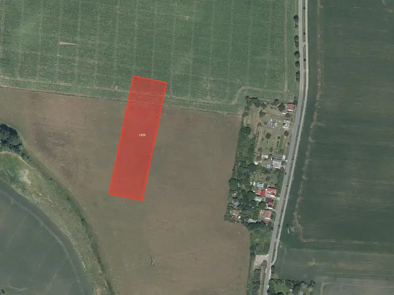 Prodej pole 9989 m², Břežany II – náhled fotky 1