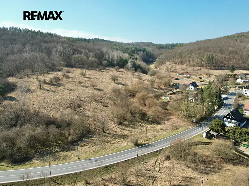 Prodej zahrady 2571 m², Medonosy – náhled fotky 2