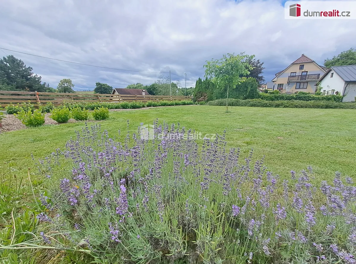 Prodej stavebního pozemku 1981 m²