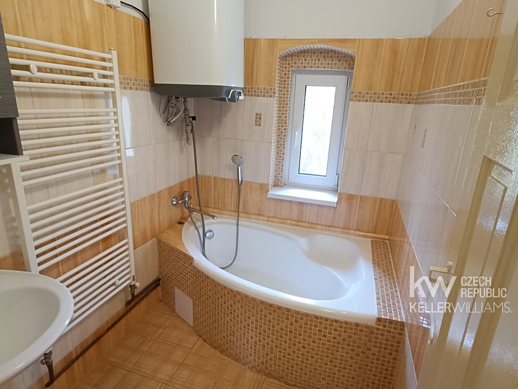 Pronájem bytu 3+kk, 85 m² (4 z 13)