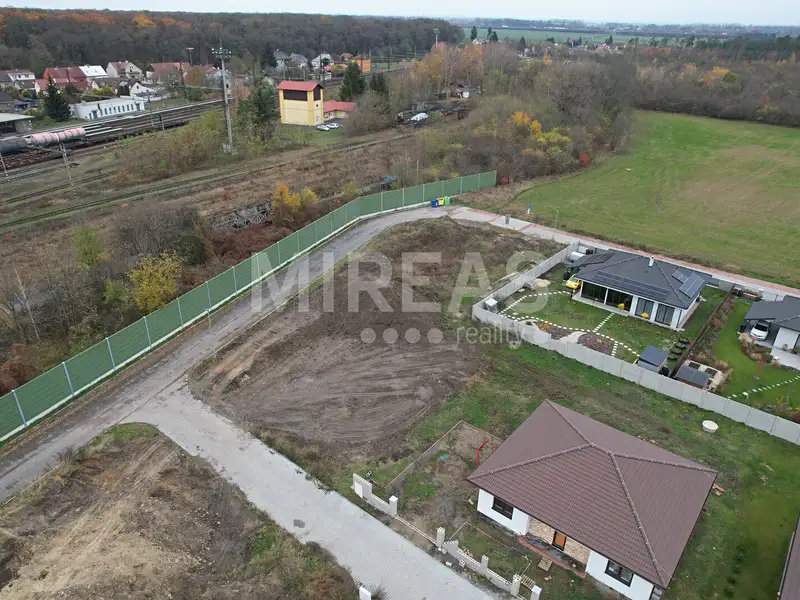 Prodej stavebního pozemku 776 m², Velký Osek – náhled fotky 3