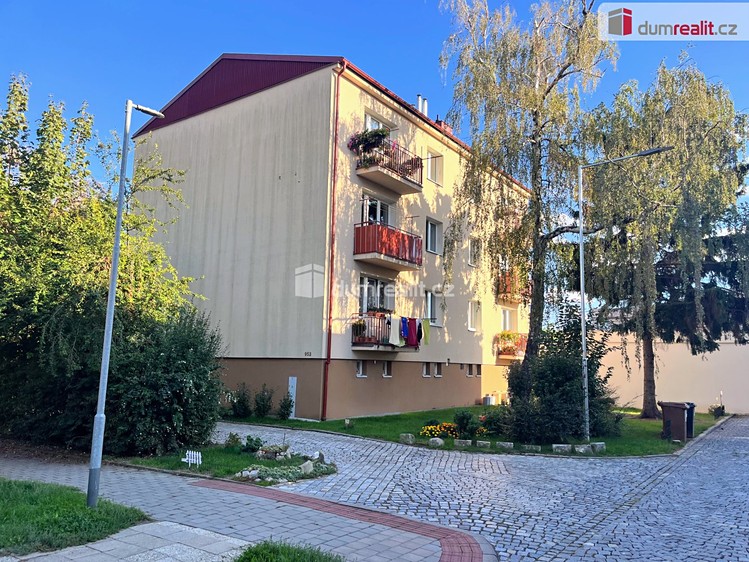 Pronájem bytu 3+1, 78 m² (2 z 15)