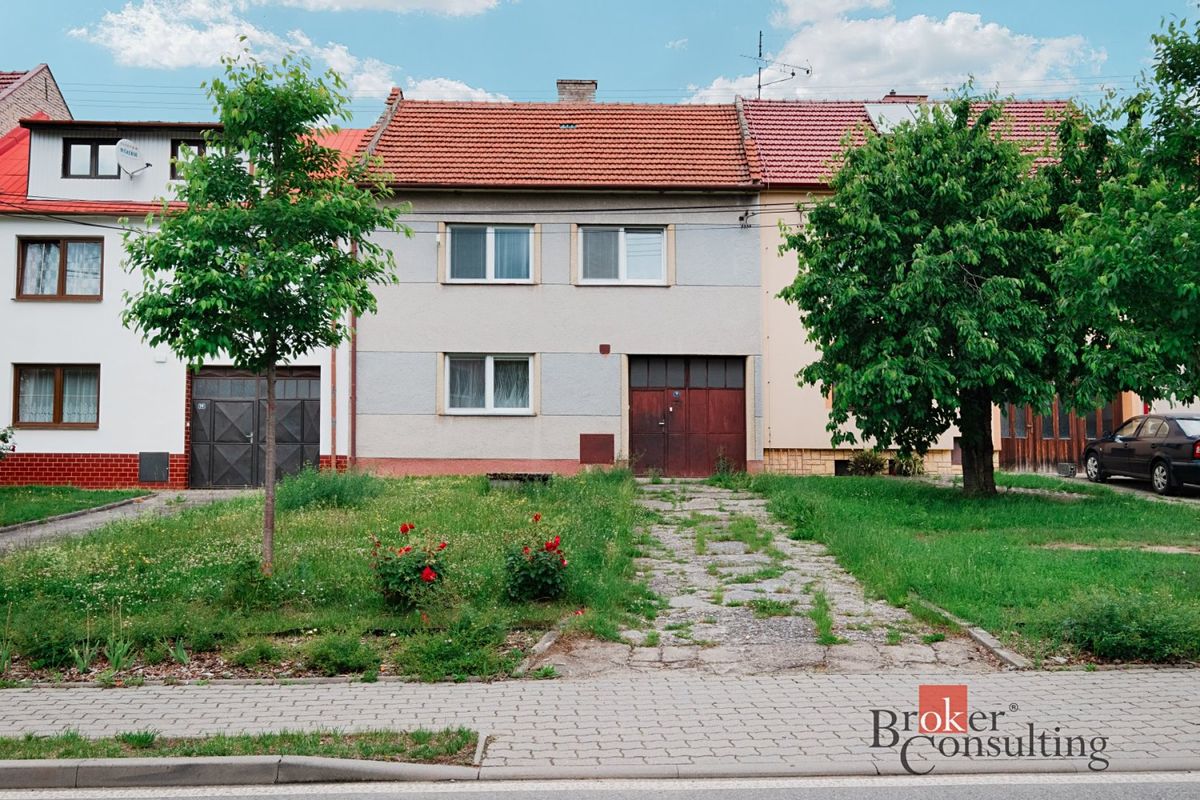 Prodej rodinného domu 150 m², pozemek 1023 m², Hrubá Vrbka – fotka 1 z 3