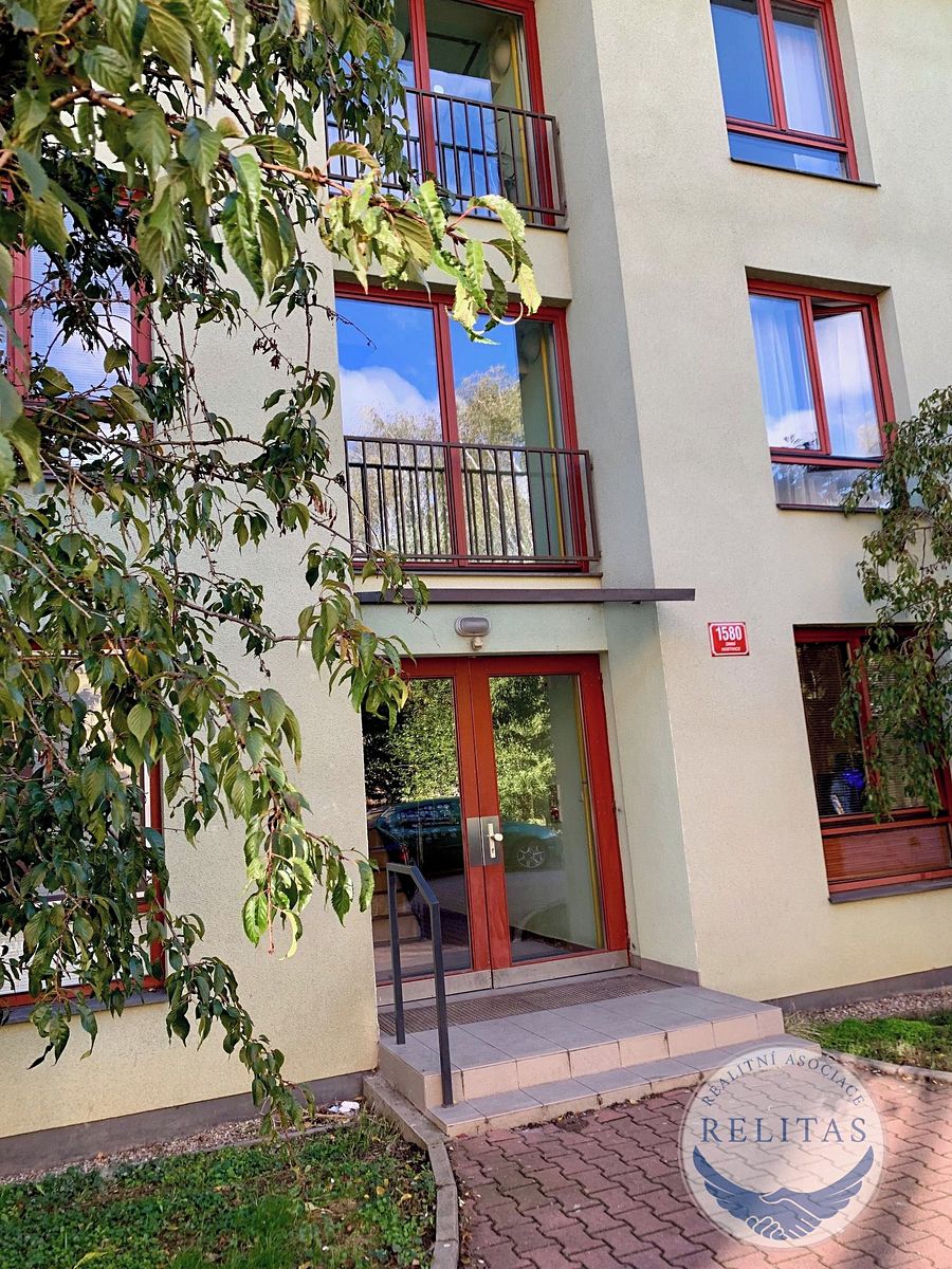 Pronájem bytu 2+kk 42 m²