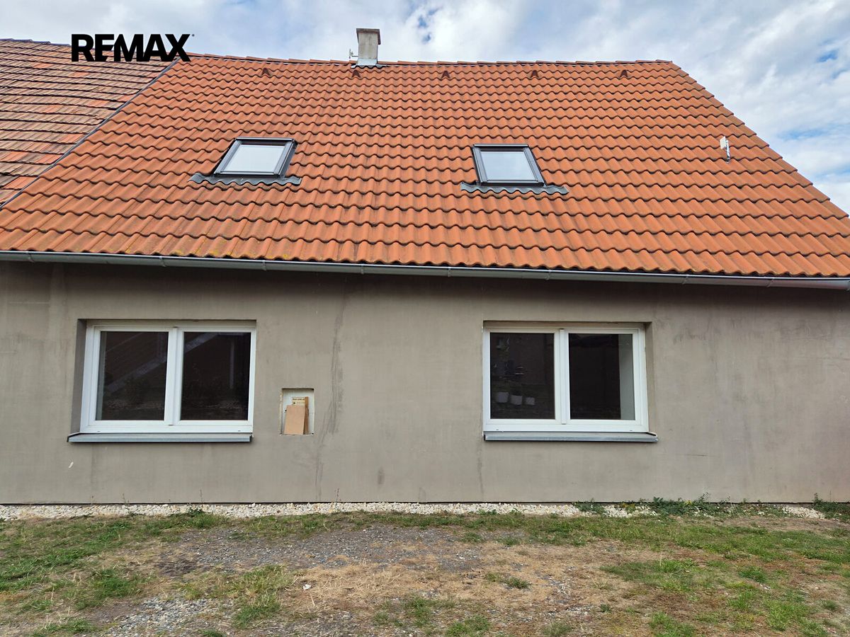 Prodej rodinného domu 180 m², pozemek 382 m², Stará Huť – fotka 1 z 3