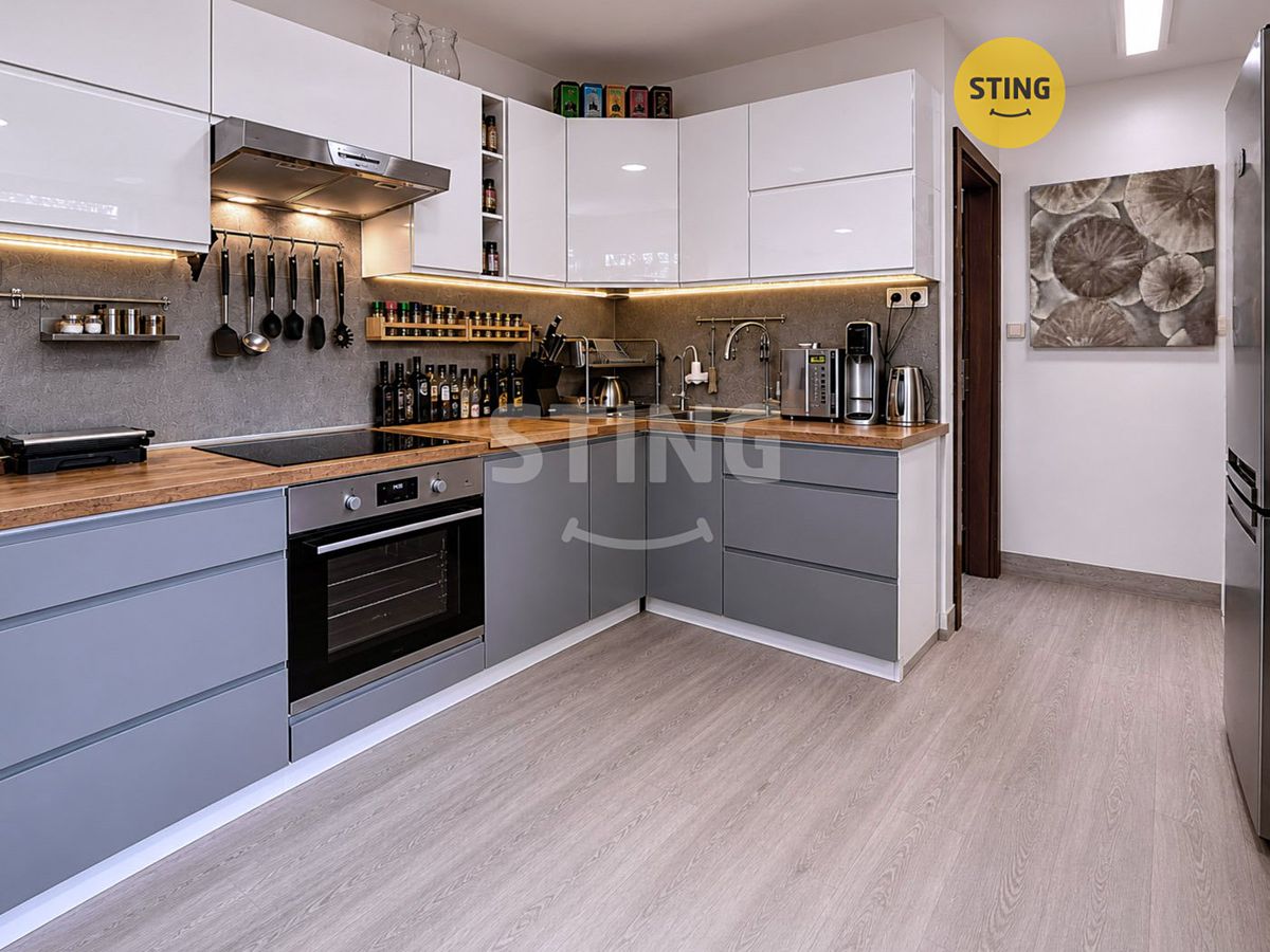 Prodej rodinného domu 420 m², pozemek 848 m², Ostrava – fotka 1 z 3