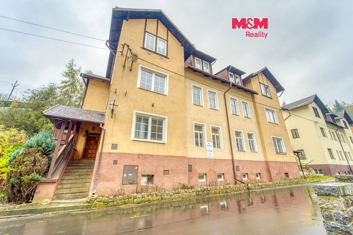 Prodej rodinného domu 800 m², pozemek 662 m², Oloví – fotka 1 z 3