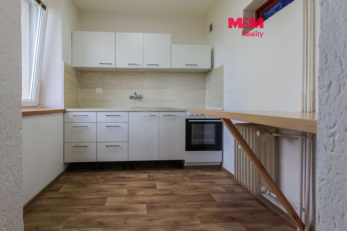 Pronájem bytu 2+1 45 m², Holasovice – fotka 1 z 3