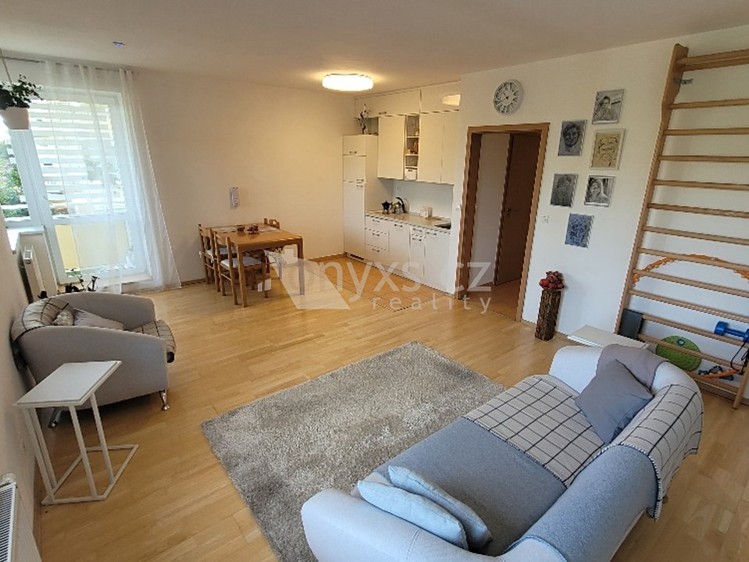 Prodej bytu 2+kk, 64 m² (8 z 27)