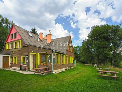 Haus zum Kauf, 380 m² (3 von 13)