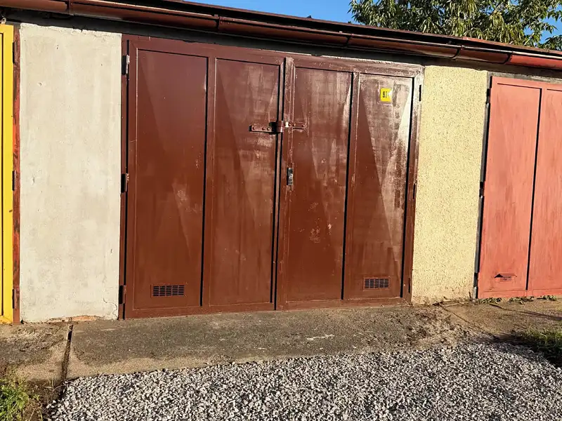 Pronájem garáže 20 m², Sezimovo Ústí – náhled fotky 2