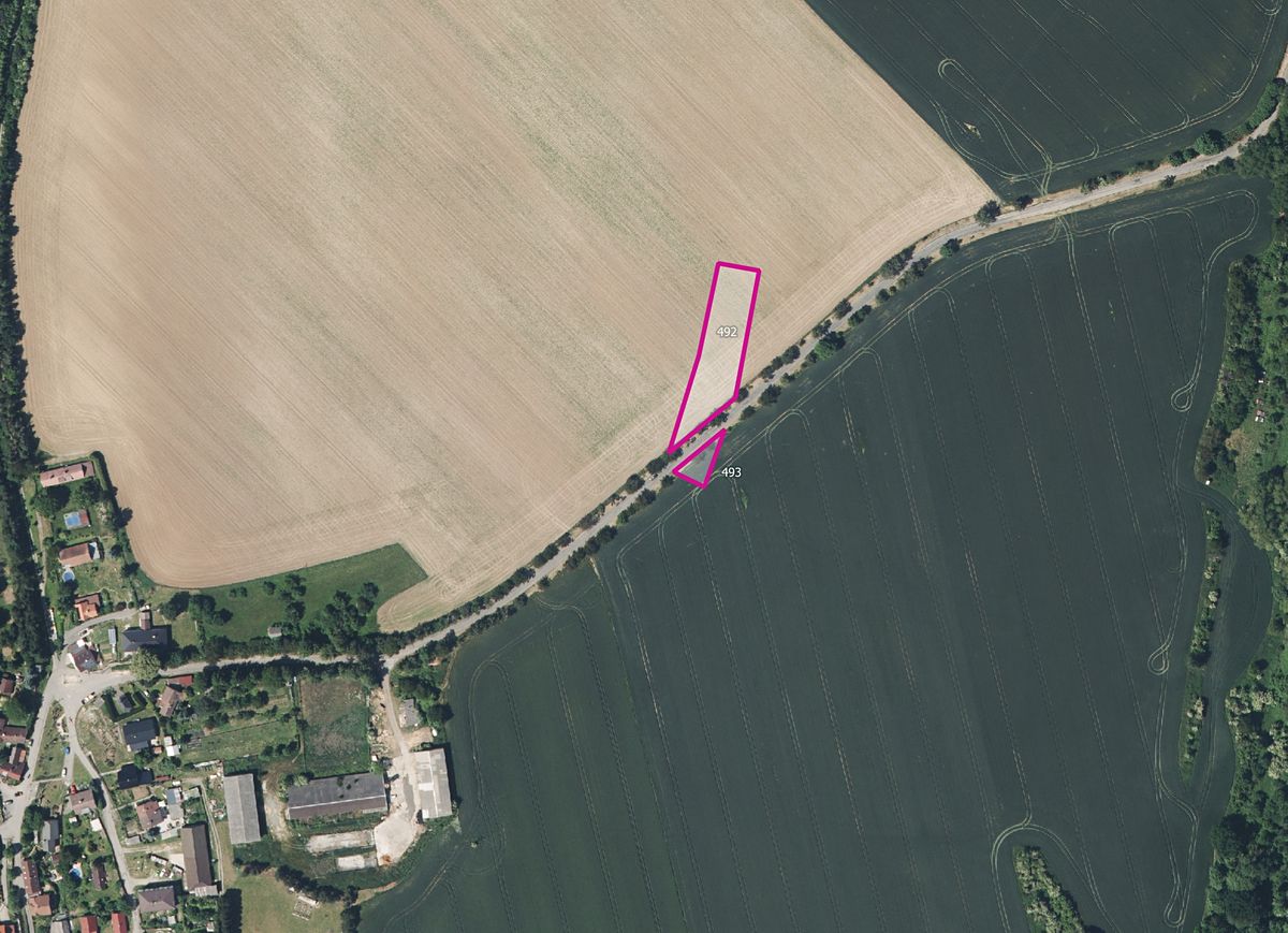 Prodej pole 7520 m², Kovanec – fotka 1 z 3