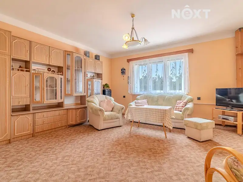 Prodej rodinného domu 174 m², pozemek 688 m², Sezimovo Ústí – náhled fotky 3