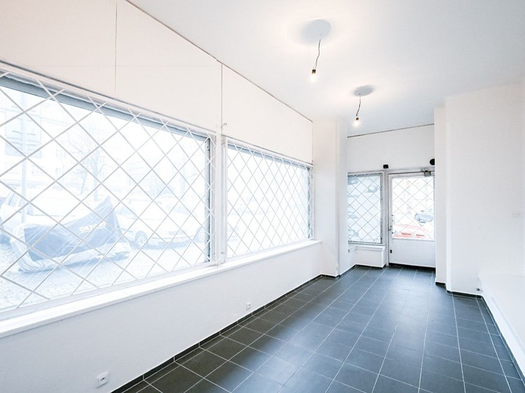 Комерційне приміщення на продаж, 90 м² (6 з 13)