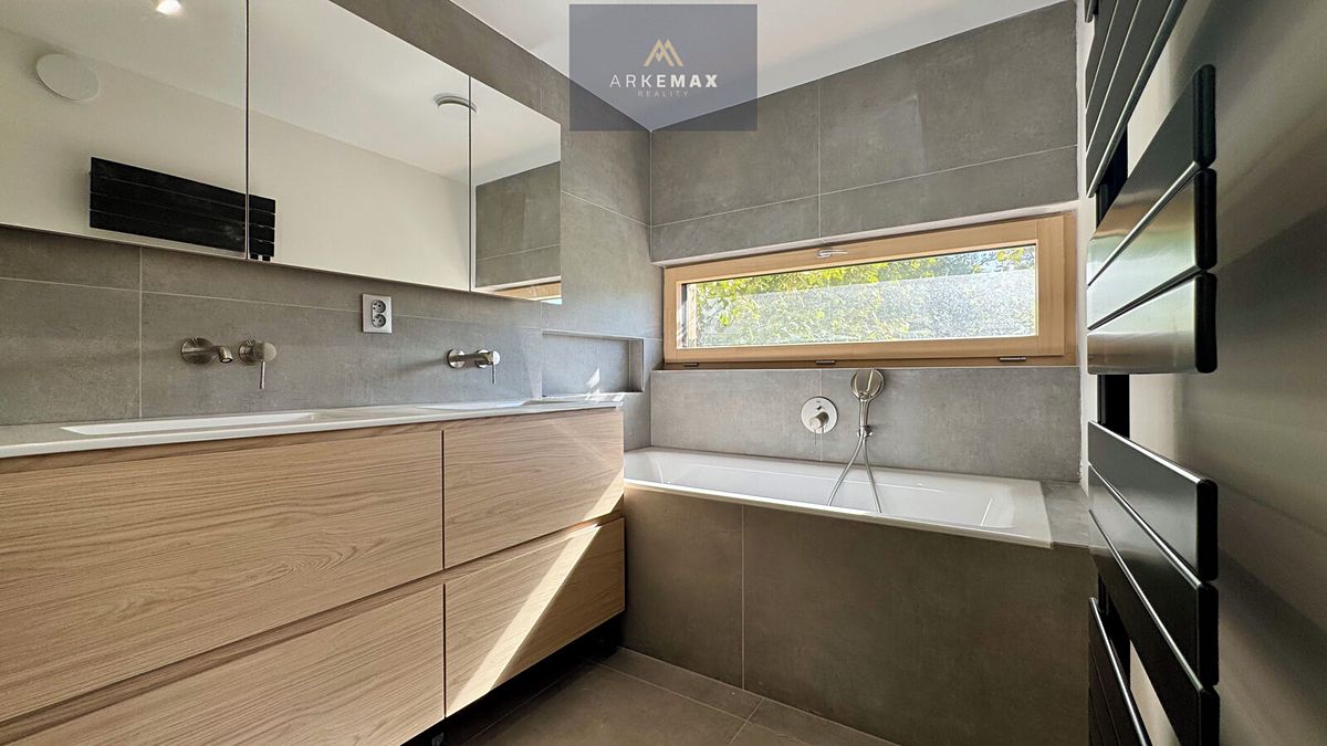 Prodej rodinného domu 130 m², pozemek 1084 m² 3