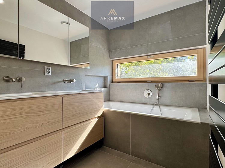 Будинок на продаж, 130 м² (3 з 33)