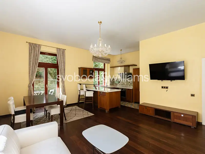 Prodej bytu 4+kk 117 m², Karlovy Vary – náhled fotky 2