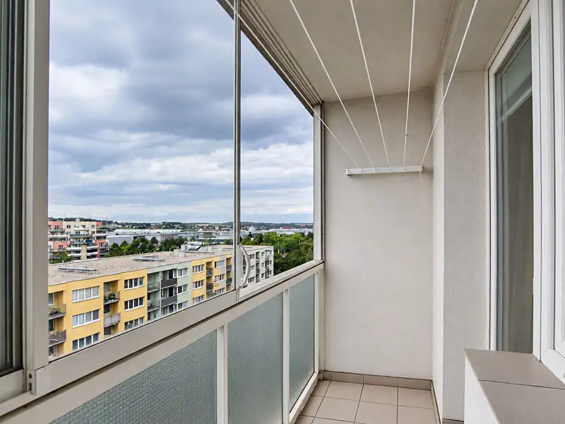 Prodej bytu 2+1 61 m², Praha – náhled fotky 2