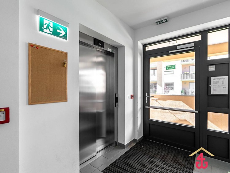Prodej bytu 1+kk, 33 m² (11 z 13)