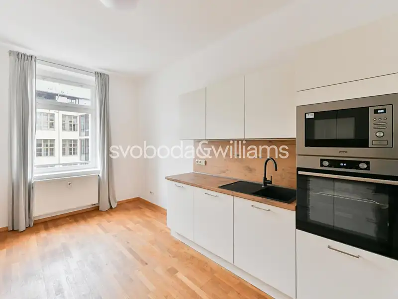 Pronájem bytu 3+1 119 m², Praha – náhled fotky 2