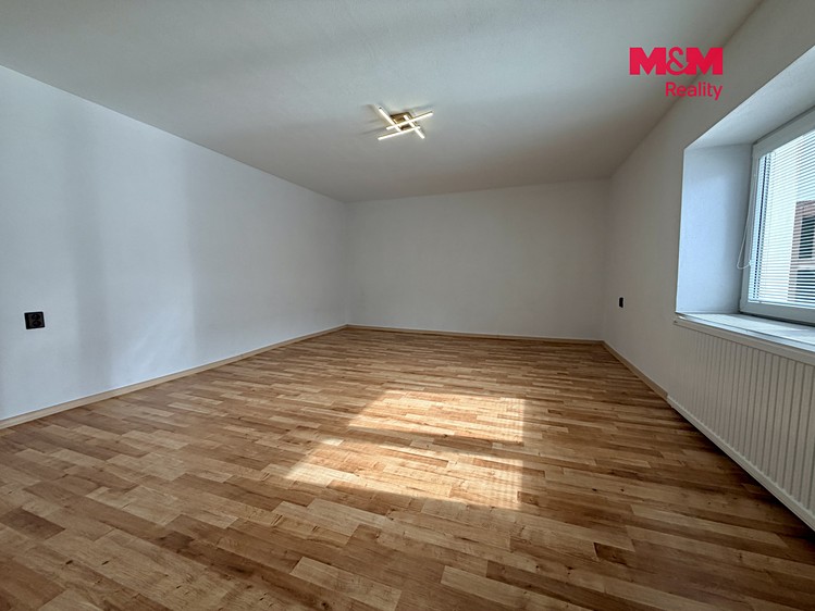 Prodej domu, 142 m² (6 z 17)
