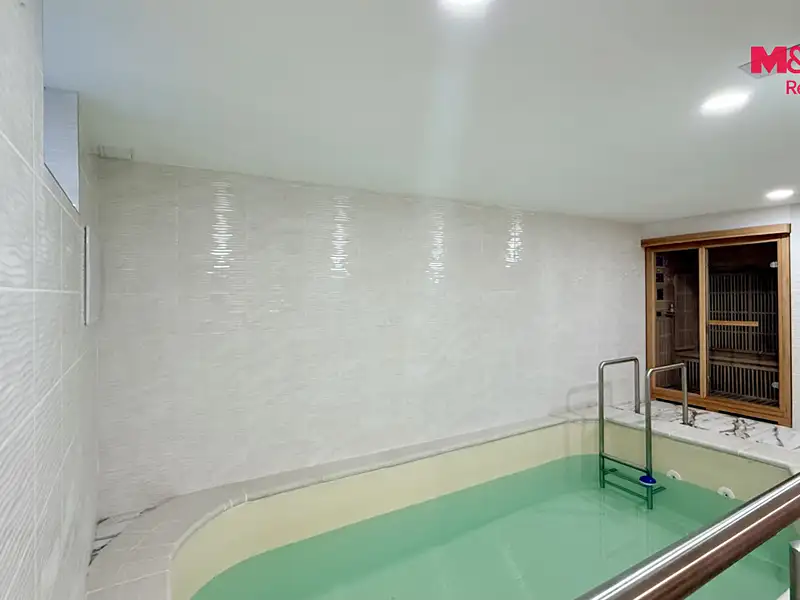 Prodej rodinného domu 380 m², pozemek 280 m², Dolní Bojanovice – náhled fotky 3