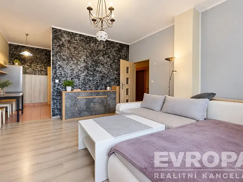 Prodej bytu 3+kk 78 m², Hradec Králové – náhled fotky 2