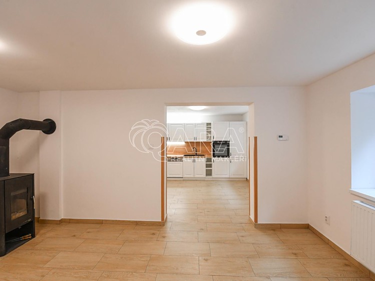 Pronájem domu, 92 m² (8 z 27)