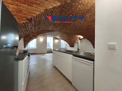 Квартира 1+kk в оренду, 66 м² (2 з 6)