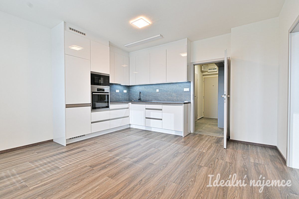 Pronájem bytu 2+kk 47 m²