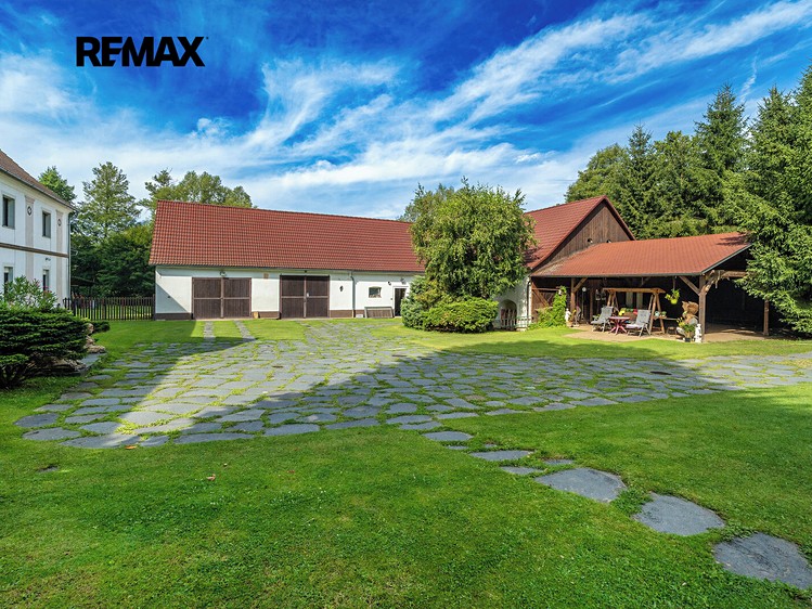 Prodej domu, 380 m² (3 z 48)