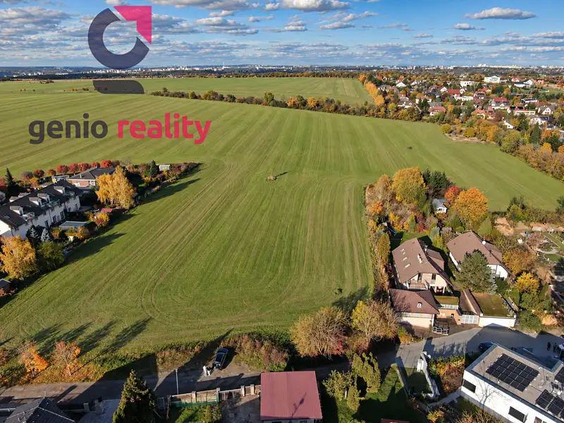 Prodej stavebního pozemku 6249 m², Dolní Břežany – náhled fotky 1