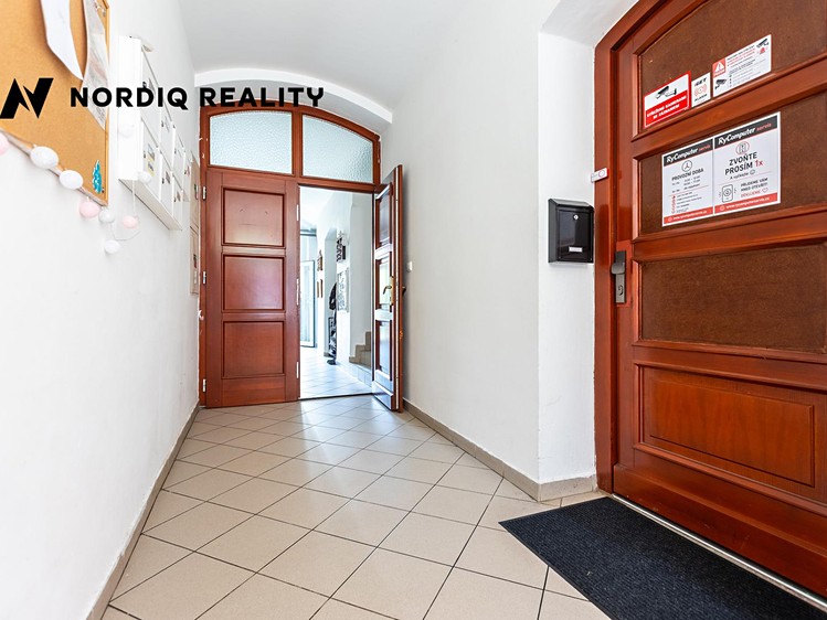 Prodej komerčního prostoru, 439 m² (21 z 39)