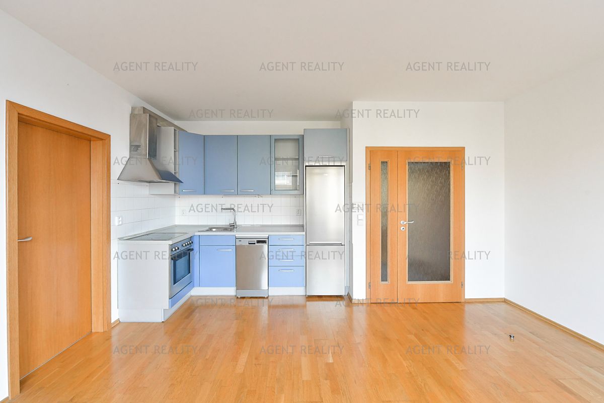 Pronájem bytu 2+kk 51 m² – fotografie 4