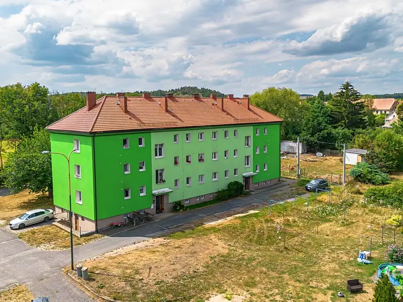 Prodej bytu 3+1 70 m², Dubá – náhled fotky 1