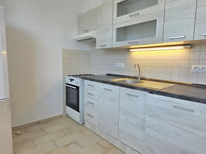 Pronájem bytu 1+kk 34 m², Tachov – náhled fotky 1