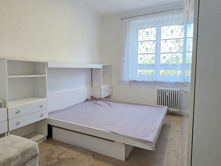 Pronájem bytu 3+1, 62 m² (7 z 12)