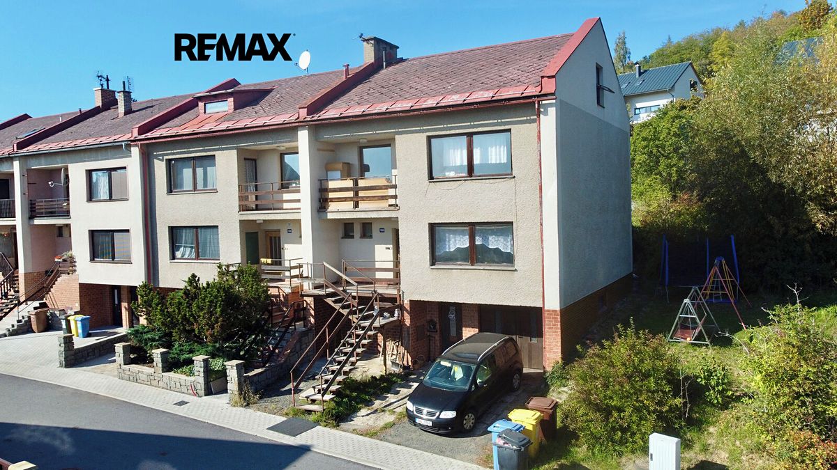 Prodej vícegeneračního domu 274 m², pozemek 257 m², Jilemnice – fotka 1 z 3