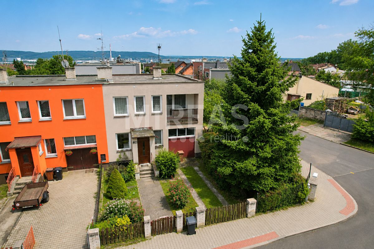 Prodej rodinného domu 140 m², pozemek 638 m², Kosmonosy – fotka 1 z 3