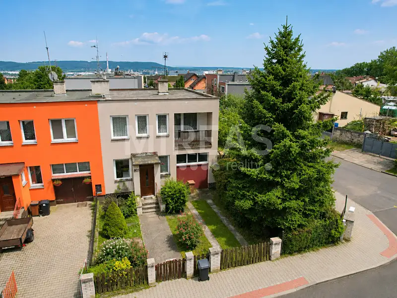 Prodej rodinného domu 140 m², pozemek 638 m², Kosmonosy – náhled fotky 1
