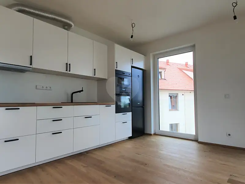 Pronájem bytu 2+kk 47 m², Praha – náhled fotky 1
