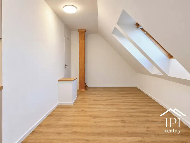 Pronájem bytu 2+kk 53 m², Praha – náhled fotky 2