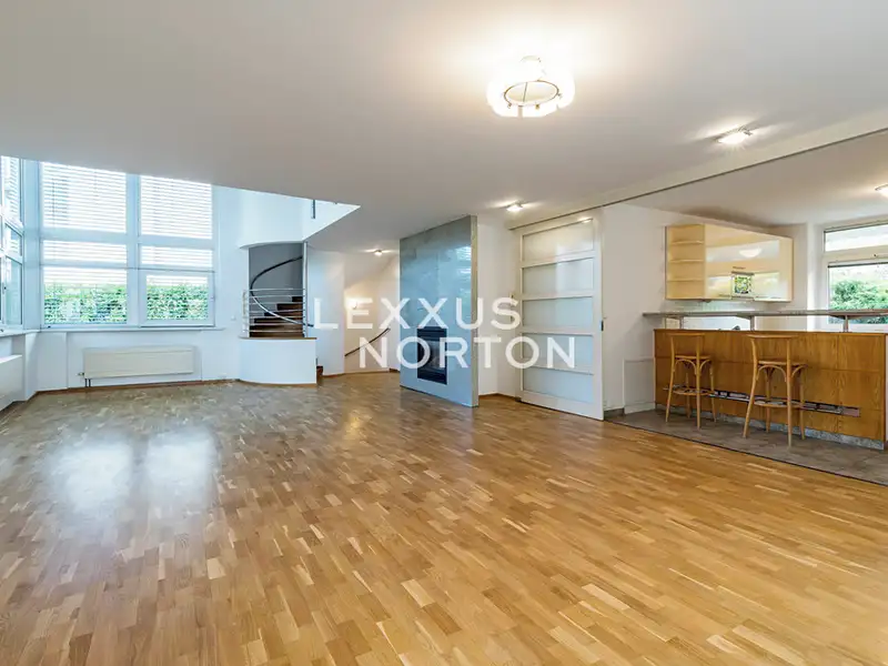 Pronájem rodinného domu 400 m², pozemek 300 m², Praha – náhled fotky 2